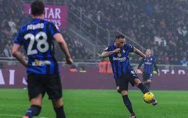 IQIYI app-【意杯】阿瑙托维奇世界波，国际米兰2比0拉齐奥