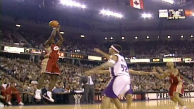 IQIYI 体育官网-詹姆斯:输球刷数据不在我的DNA里 我并不是得分手