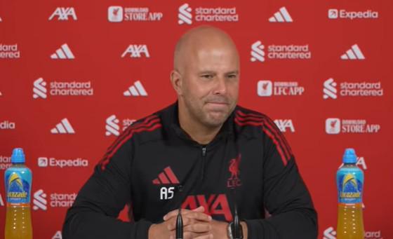 斯洛特:柯蒂斯因伤缺战伯恩利;很高兴球员们国际比赛日没伤